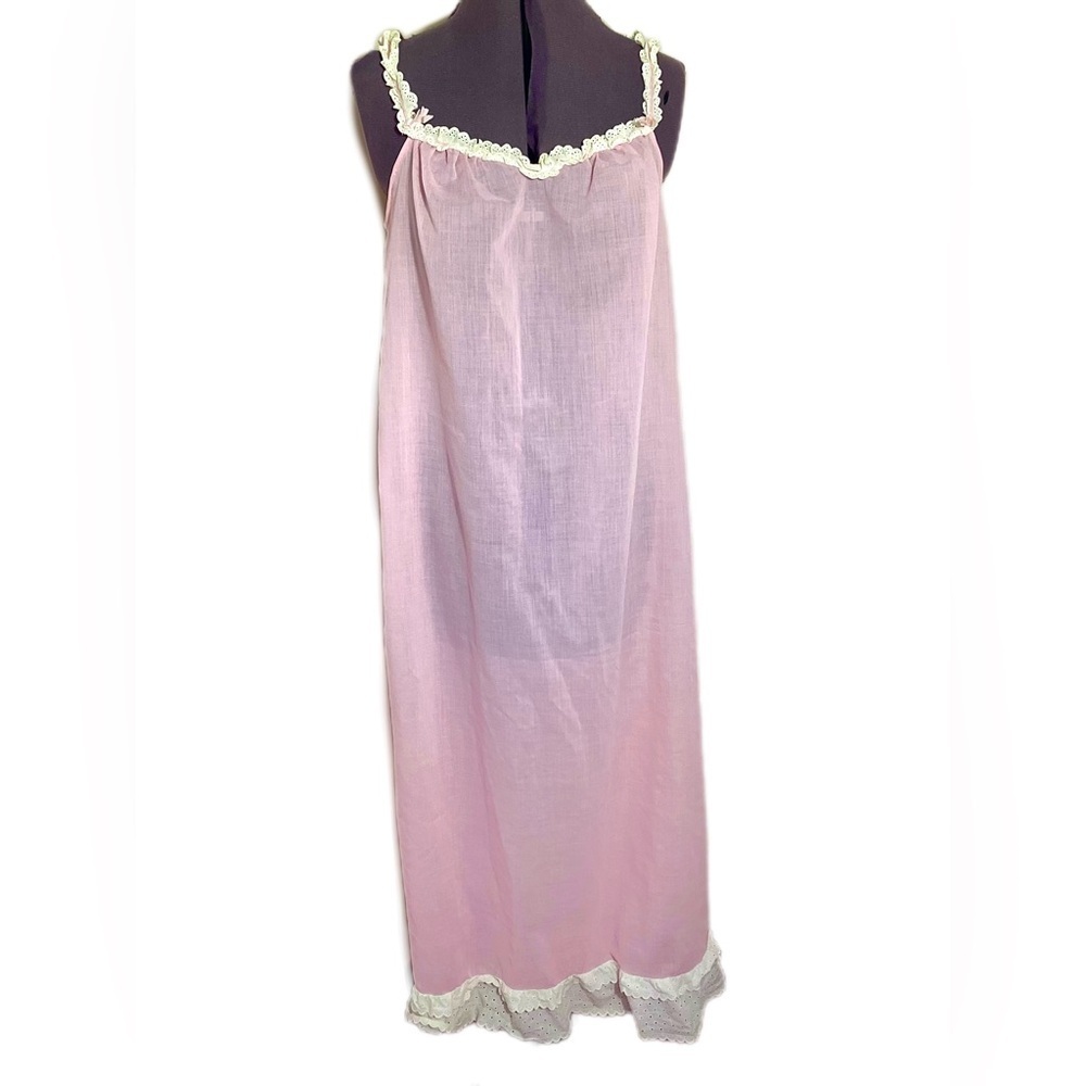 Virginia Wallace 1960s Romantic Long Nightgown Size S